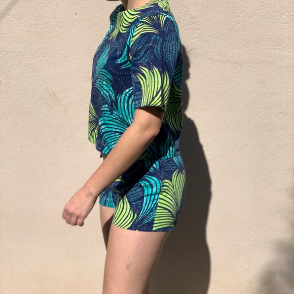 Mid-Rise Matching Set - Picture 2 of 2